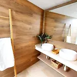 Apartment Entrenaranjos